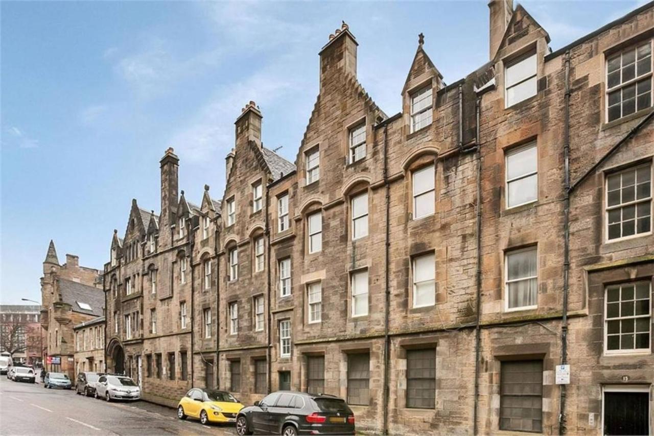 Joivy Unique Old Town Stay Under Edinburgh Castle Luaran gambar