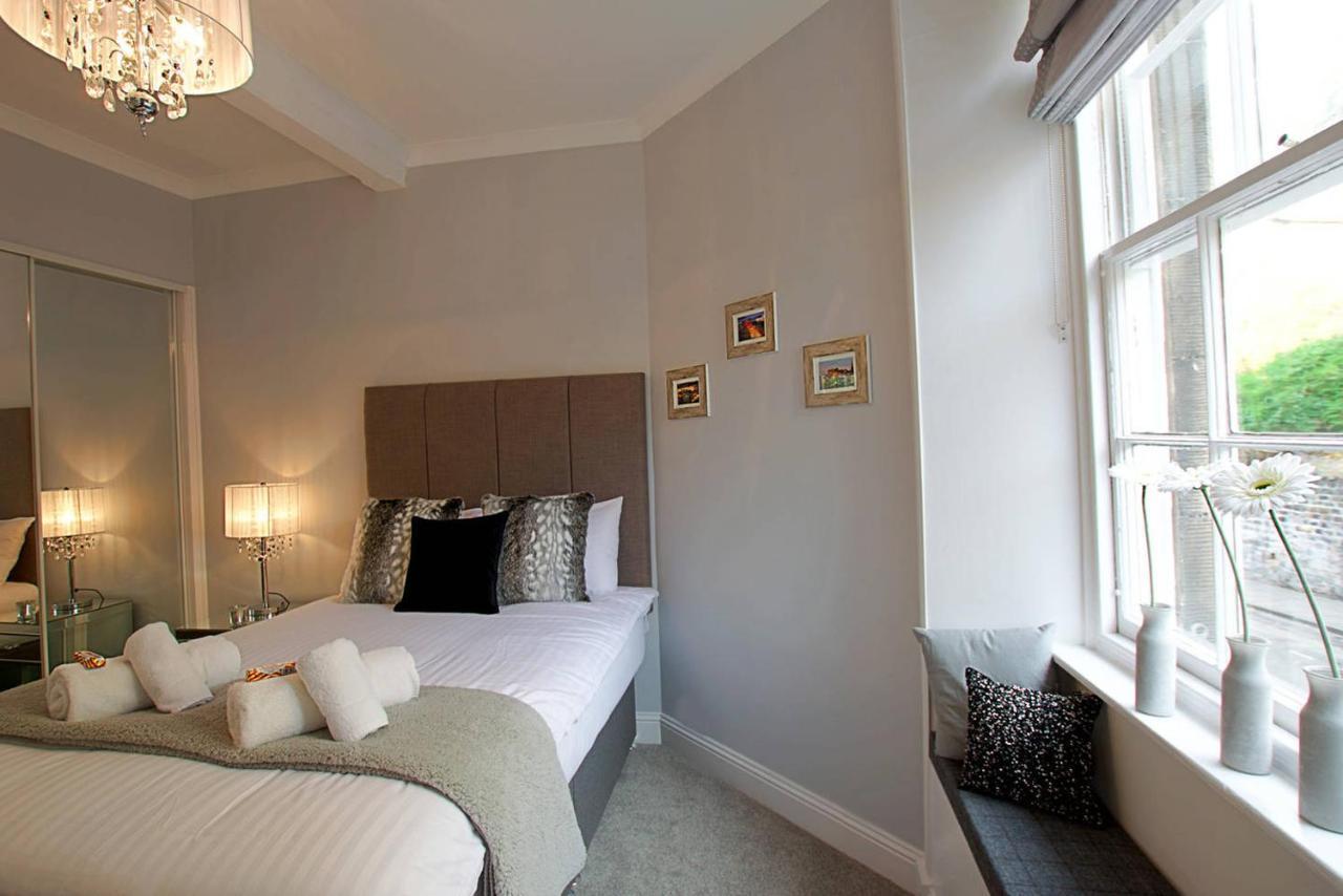Joivy Unique Old Town Stay Under Edinburgh Castle Luaran gambar